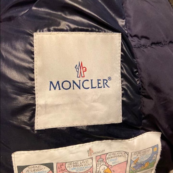 Moncler jacket with a bow on the front - Picture 6 of 6